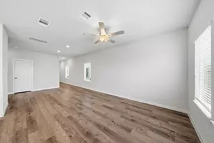 11409 Velvet Fld Dr, Houston, TX 77047 - Photo 11