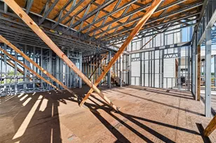 43 Commander Runco Ln, Taylor Lake Village, TX 77586 - Photo 9