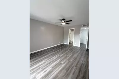 9700 Leawood Boulevard #7/16, Houston, TX 77099 - Photo 15