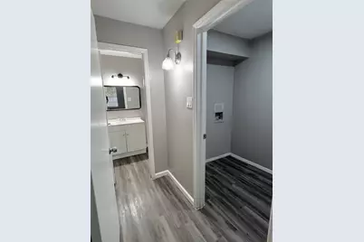 9700 Leawood Boulevard #7/16, Houston, TX 77099 - Photo 9