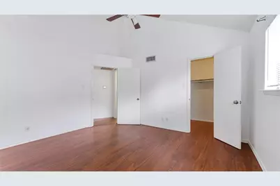 10811 Richmond Avenue #101, Houston, TX 77042 - Photo 9
