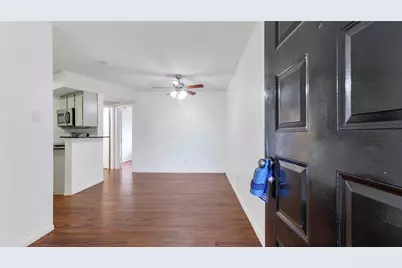 10811 Richmond Avenue #101, Houston, TX 77042 - Photo 3