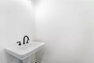 4305 Larkspur St, Houston, TX 77051 - Photo 7