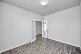 8406 Snowy Owl Ln, Houston, TX 77049 - Photo 7