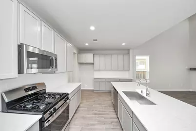 8406 Snowy Owl Lane, Houston, TX 77049 - Photo 15