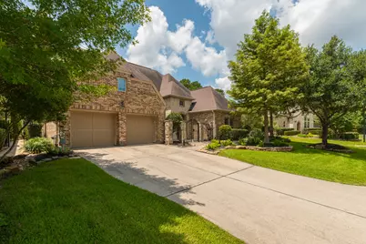 31 Woodglade Way, Tomball, TX 77375 - Photo 1