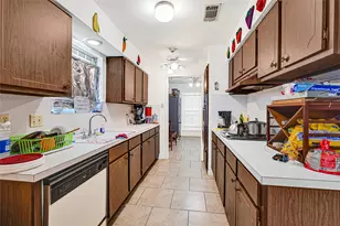 954 W Bertrand St, Houston, TX 77088 - Photo 13