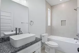 2927 El Fenice Ln, Houston, TX 77057 - Photo 23
