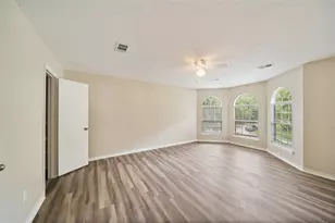 135 Towering Pines Dr, The Woodlands, TX 77381 - Photo 27
