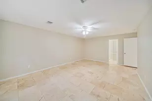 135 Towering Pines Dr, The Woodlands, TX 77381 - Photo 19