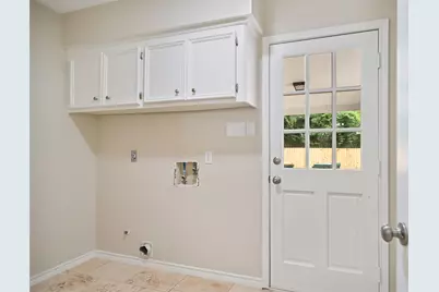 135 Towering Pines Drive, The Woodlands, TX 77381 - Photo 23