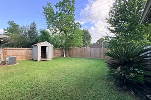 9231 Waving Fields Dr, Houston, TX 77064 - Photo 21