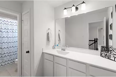 9718 Colonial Downs Drive, Mont Belvieu, TX 77523 - Photo 21