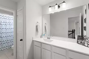 9718 Colonial Downs Dr, Mont Belvieu, TX 77523 - Photo 21