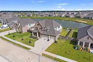 9718 Colonial Downs Dr, Mont Belvieu, TX 77523 - Photo 27