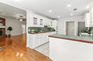 455 Cherry Hills Dr, Huntsville, TX 77340 - Photo 7
