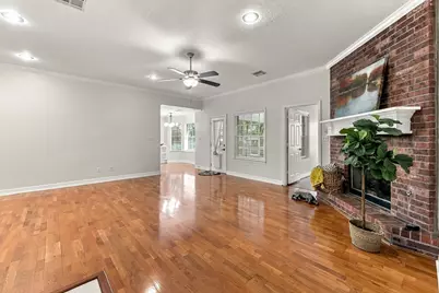455 Cherry Hills Drive, Huntsville, TX 77340 - Photo 5