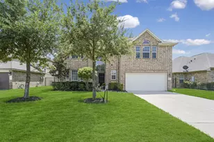9815 Shimmering Lakes Dr, Rosharon, TX 77583 - Photo 1