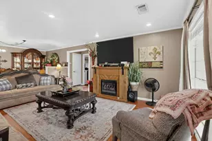 5160 Highlander, Orange, TX 77630 - Photo 11