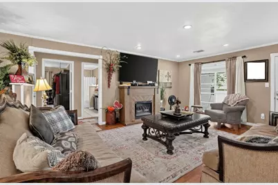 5160 Highlander, Orange, TX 77630 - Photo 9