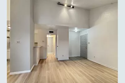 2021 Spenwick Drive #227, Houston, TX 77055 - Photo 17