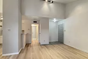 2021 Spenwick Dr, Houston, TX 77055 - Photo 17