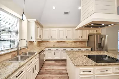 1114 Plantation Drive, Richmond, TX 77406 - Photo 11