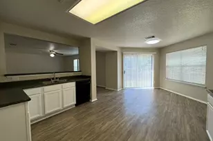 619 Mathis Mdw, San Antonio, TX 78251 - Photo 7