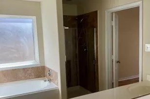 1323 Kaliste Meadow Dr, Houston, TX 77090 - Photo 5