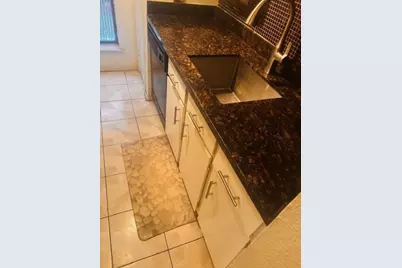 10051 Westpark Drive #242, Houston, TX 77042 - Photo 11