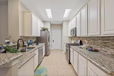 50 Leafstalk Court, The Woodlands, TX 77382 - Photo 5