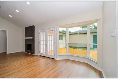2227 Cherry Bend Dr, Houston, TX 77077 - Photo 17