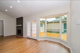2227 Cherry Bend Dr, Houston, TX 77077 - Photo 17