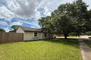 2227 Cherry Bend Dr, Houston, TX 77077 - Photo 1