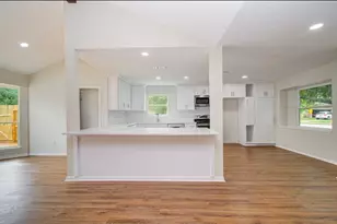2227 Cherry Bend Dr, Houston, TX 77077 - Photo 19