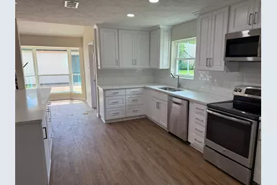 2227 Cherry Bend Dr, Houston, TX 77077 - Photo 5