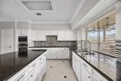 7915 Capri Circle, Houston, TX 77095 - Photo 15