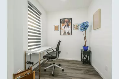 2111 Ontario Street, Baytown, TX 77520 - Photo 17