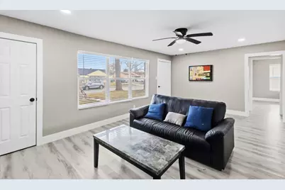 5914 Southcrest Street, Houston, TX 77033 - Photo 3