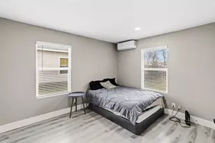 5914 Southcrest St, Houston, TX 77033 - Photo 15