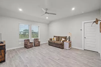 111 Bunker Hill Court, Anahuac, TX 77514 - Photo 9