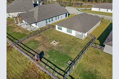 111 Bunker Hill Court, Anahuac, TX 77514 - Photo 27