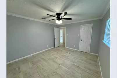 7910 Sands Point Drive, Houston, TX 77036 - Photo 11