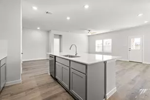 1617 Elm Ct, Angleton, TX 77515 - Photo 15