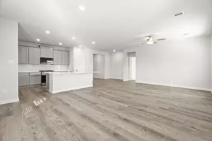 1617 Elm Ct, Angleton, TX 77515 - Photo 17