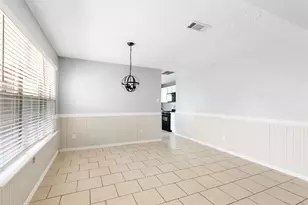 913 Briarcreek Dr, Baytown, TX 77521 - Photo 7