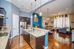 1025 W 21st St, Houston, TX 77008 - Photo 17