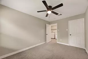8725 Compton St, Houston, TX 77016 - Photo 25