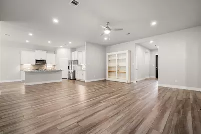 31214 Raleigh Creek Drive, Tomball, TX 77375 - Photo 5