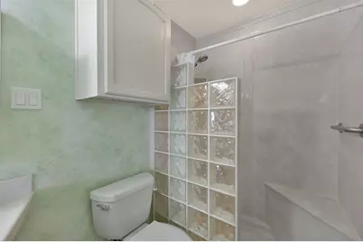 35 Lakeview Village, Conroe, TX 77356 - Photo 27